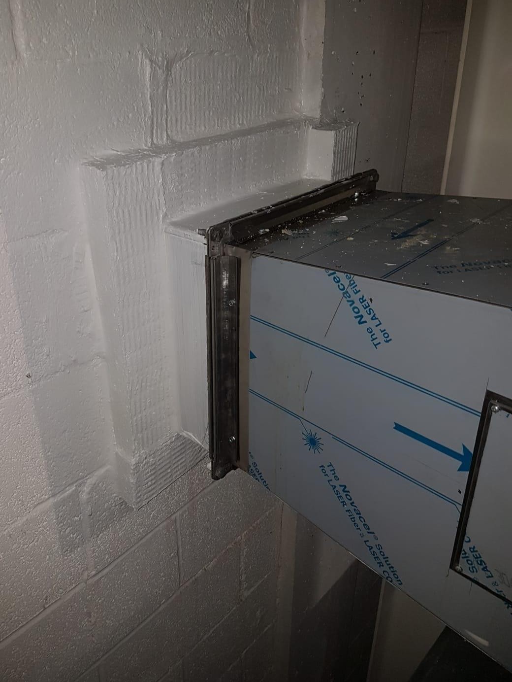 Ducting through wall - version B